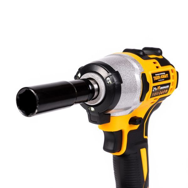 Бесщеточный аккумуляторный набор TigerKraft 2в1 (Гайковерт GR895 PRO + Болгарка RM12 PRO) Набор Тайгеркрафт с 2 АКБ (21V) GR895-2 PRO фото